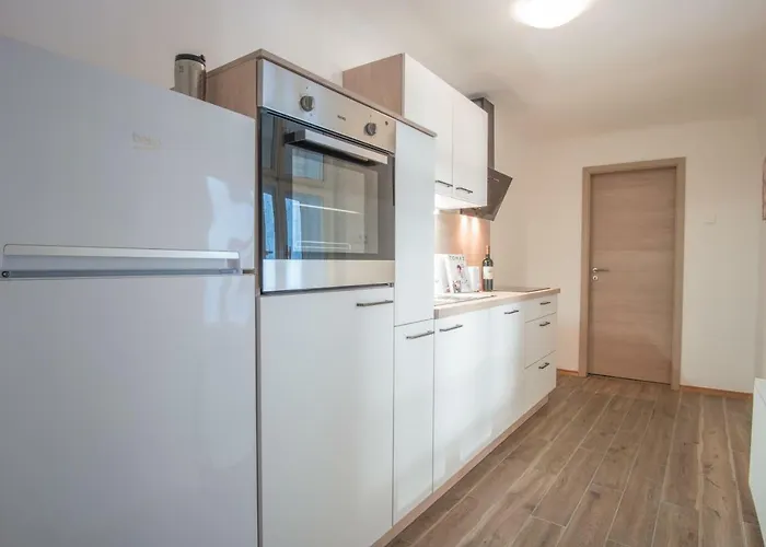 River View 아파트 *